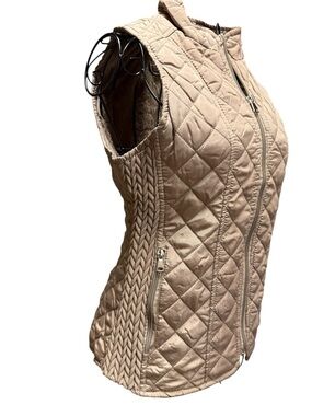 New Look Beige Quilted Vest Faux Fur Lining Small